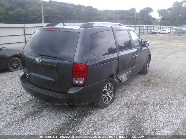 KNDMG4C72E6538815 - 2014 KIA SEDONA LX GRAY photo 4