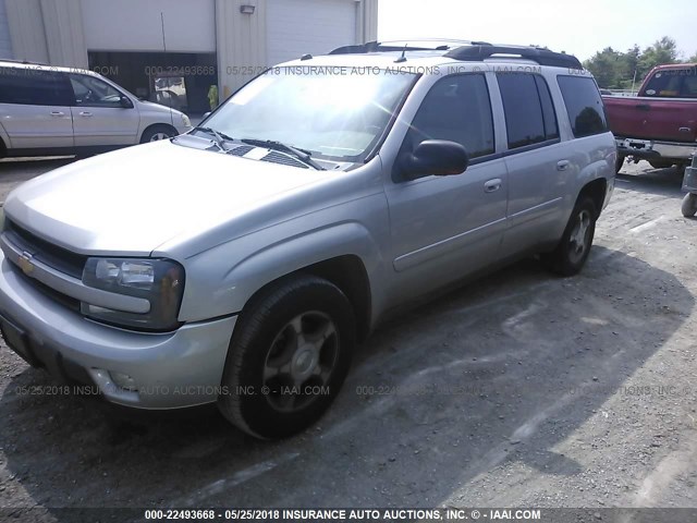 1GNES16S156138219 - 2005 CHEVROLET TRAILBLAZER EXT LS/EXT LT SILVER photo 2