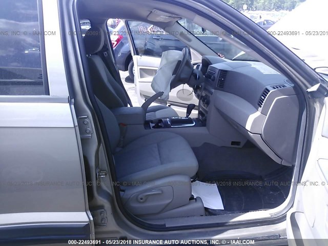 1J4GR48K65C559392 - 2005 JEEP GRAND CHEROKEE LAREDO/COLUMBIA/FREEDOM 棕色 照片 5