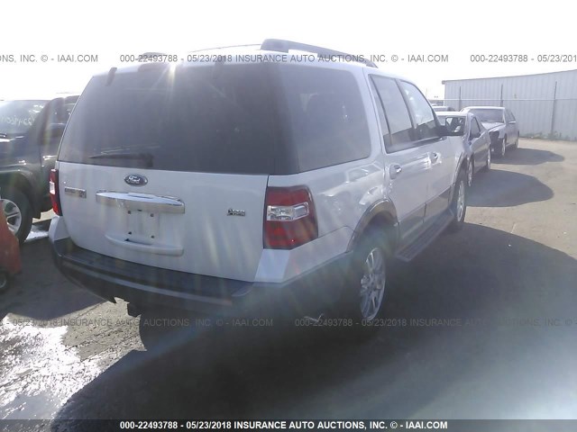 1FMJU1J5XCEF05569 - 2012 FORD EXPEDITION XLT/KING RANCH WHITE photo 4