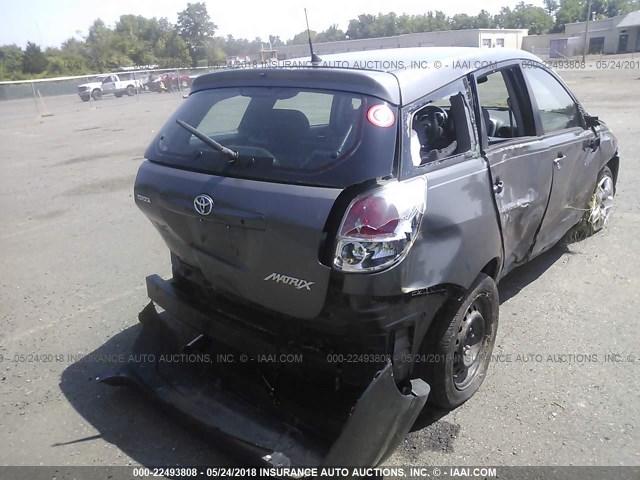 2T1KR32E06C588215 - 2006 TOYOTA COROLLA MATRIX XR SILVER photo 4