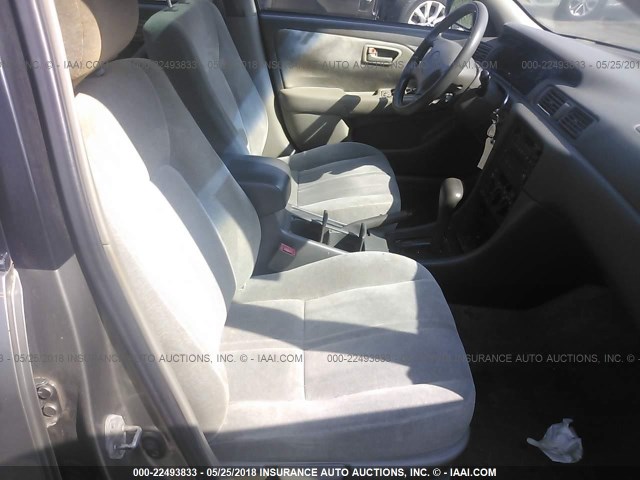 JT2BG22K9W0159518 - 1998 TOYOTA CAMRY CE/LE/XLE თაფლისფერი ფოტო 5