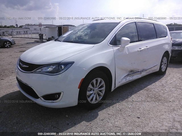 2C4RC1BG9JR149142 - 2018 CHRYSLER PACIFICA TOURING L თეთრი ფოტო 2