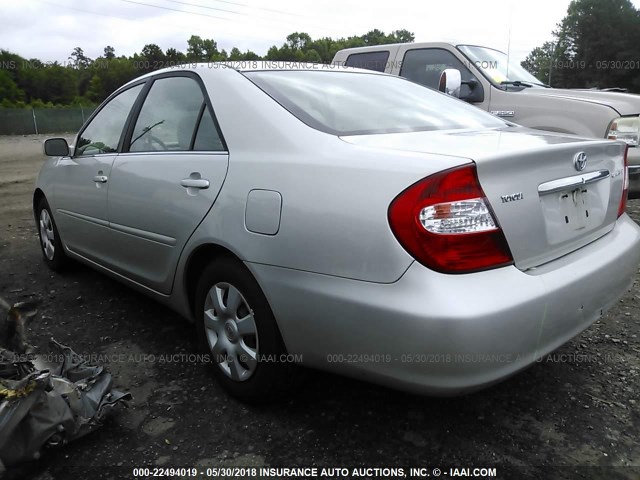 4T1BE32K24U866450 - 2004 TOYOTA CAMRY LE/XLE/SE 灰色 照片 3