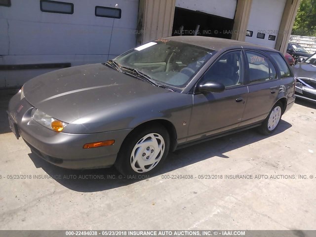 1G8ZN8273YZ128669 - 2000 SATURN SW2 GRAY photo 2