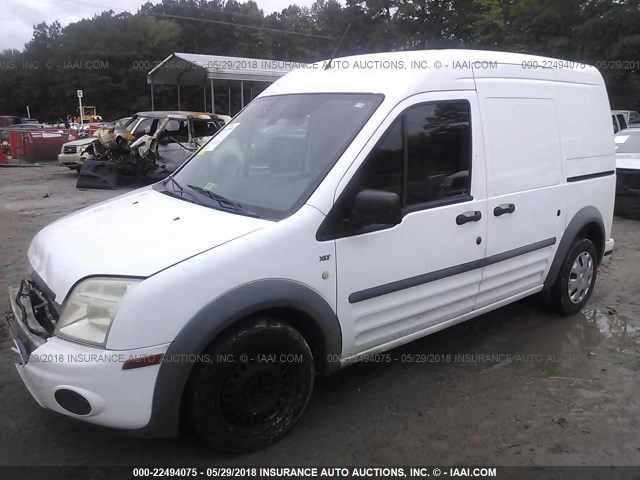 NM0LS7BN7BT057318 - 2011 FORD TRANSIT CONNECT XLT WHITE photo 2