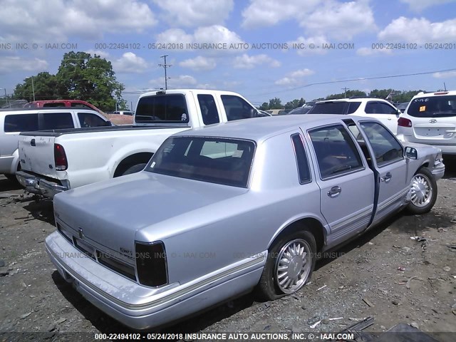 1LNLM83W2TY615280 - 1996 LINCOLN TOWN CAR CARTIER SILVER photo 4