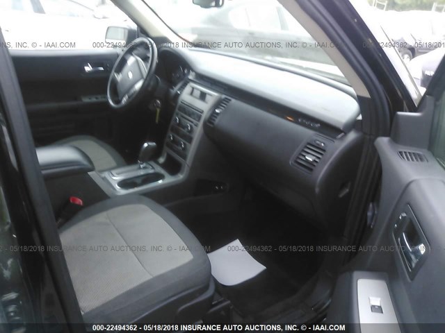 2FMGK5BC8BBD04493 - 2011 FORD FLEX SE BLACK photo 5