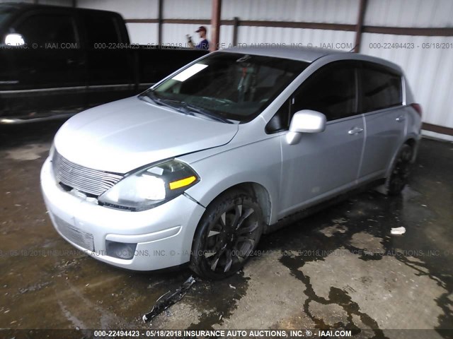 3N1BC13E87L363188 - 2007 NISSAN VERSA S/SL SILVER photo 2