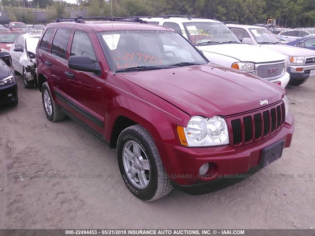 1J4GR48K75C715908 - 2005 JEEP GRAND CHEROKEE LAREDO/COLUMBIA/FREEDOM RED photo 1