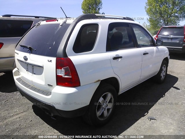 KNDJE723297572472 - 2009 KIA SPORTAGE LX/EX WHITE photo 4