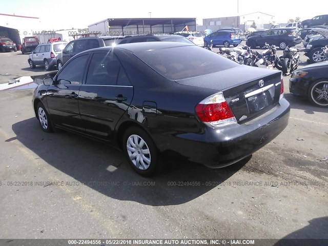 4T1BE32K95U097690 - 2005 TOYOTA CAMRY LE/XLE/SE შავი ფოტო 3