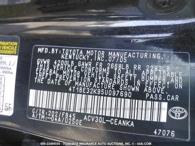 4T1BE32K95U097690 - 2005 TOYOTA CAMRY LE/XLE/SE შავი ფოტო 9