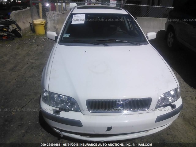 YV1VW29561F627275 - 2001 VOLVO V40 1.9T WHITE photo 6