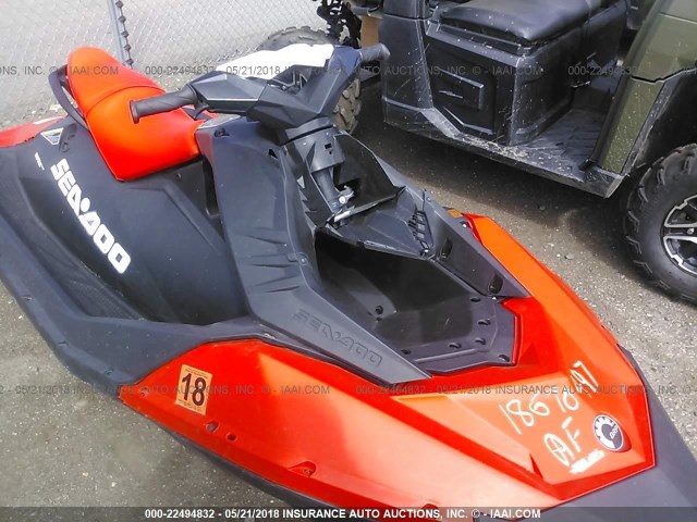 YDV53818C616 - 2016 SEADOO PERSONAL WATERCRAFT  ORANGE photo 5