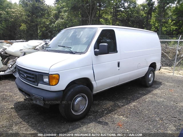 1FTSE34L65HA86665 - 2005 FORD ECONOLINE E350 SUPER DUTY VAN WHITE photo 2