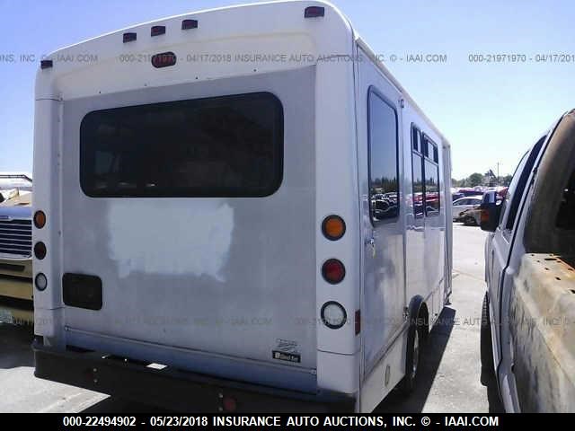 1FDXE45S16DB10117 - 2006 FORD ECONOLINE E450 SUPER DUTY CUTWY VAN Unknown photo 4