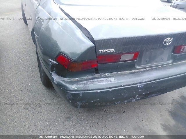 4T1BG22K3XU549575 - 1999 TOYOTA CAMRY CE/LE/XLE 绿色 照片 6