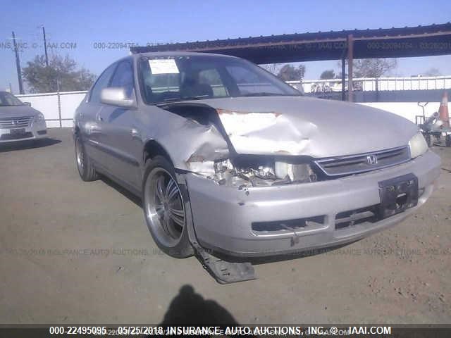 1HGCD5636VA084635 - 1997 HONDA ACCORD LX/EX GRAY photo 6