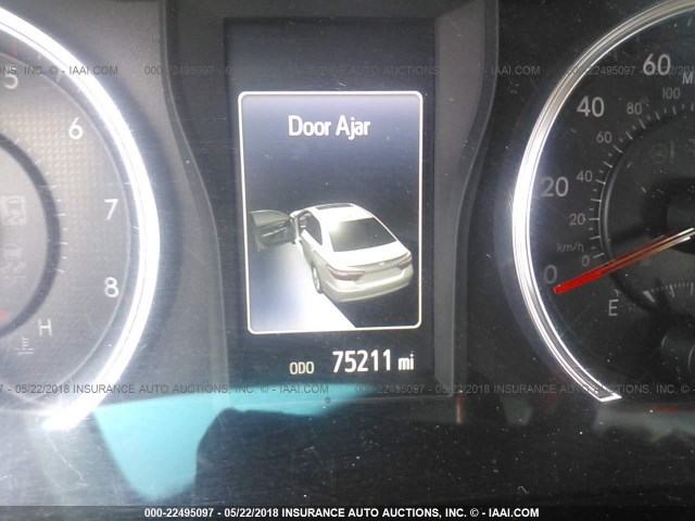 4T1BF1FK6GU590256 - 2016 TOYOTA CAMRY LE/XLE/SE/XSE SILVER photo 7