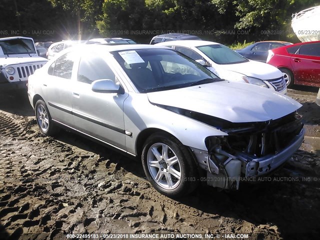 YV1RS61R222157984 - 2002 VOLVO S60 SILVER photo 1