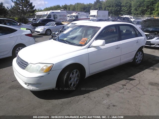 4T1BF28B13U272025 - 2003 TOYOTA AVALON XL/XLS WHITE photo 2