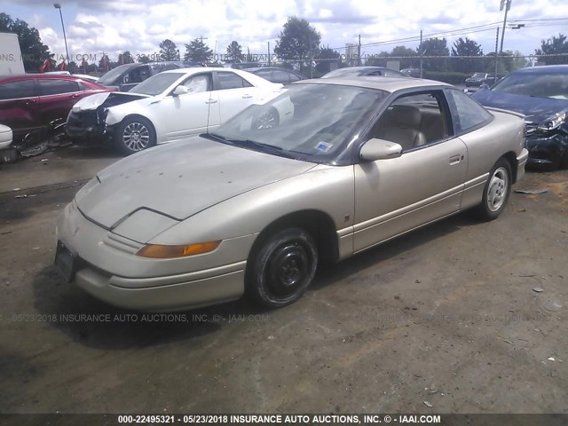 1G8ZG1572PZ146284 - 1993 SATURN SC2 GOLD photo 2