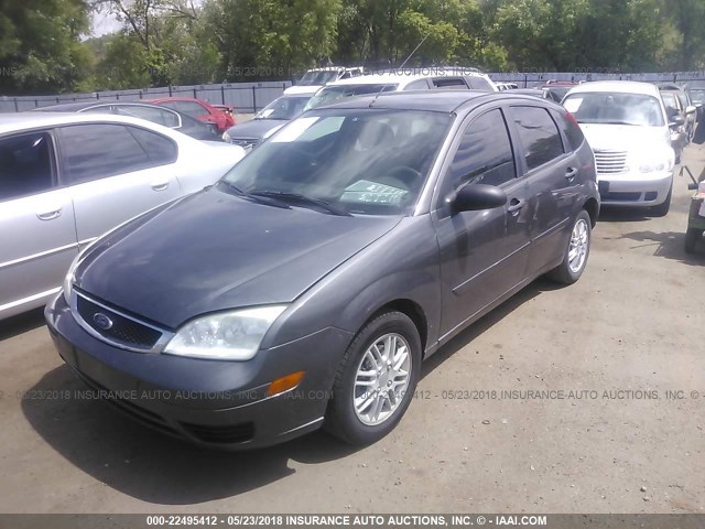 1FAFP37N07W325124 - 2007 FORD FOCUS ZX5/S/SE/SES 灰色 照片 2