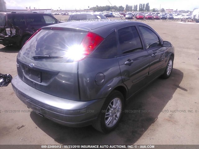 1FAFP37N07W325124 - 2007 FORD FOCUS ZX5/S/SE/SES 灰色 照片 4