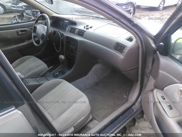 4T1BG28K5XU494733 - 1999 TOYOTA CAMRY CE/LE/XLE 米色 照片 5