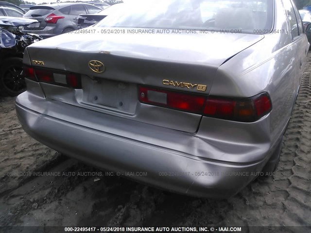 4T1BG28K5XU494733 - 1999 TOYOTA CAMRY CE/LE/XLE 米色 照片 6
