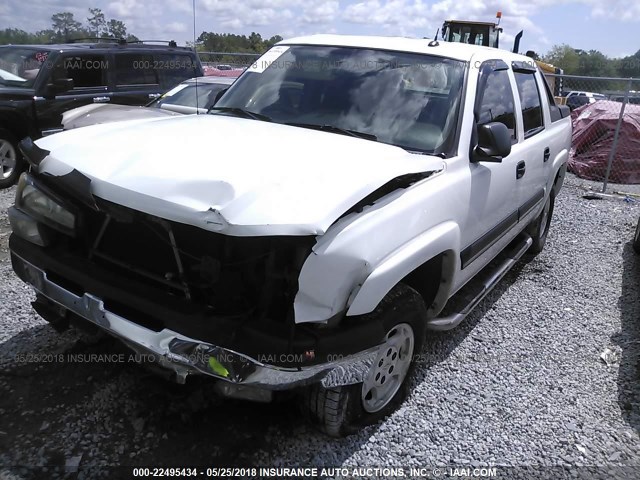 3GNEC12Z15G151129 - 2005 CHEVROLET AVALANCHE C1500 WHITE photo 2