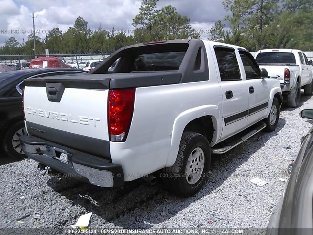 3GNEC12Z15G151129 - 2005 CHEVROLET AVALANCHE C1500 WHITE photo 4