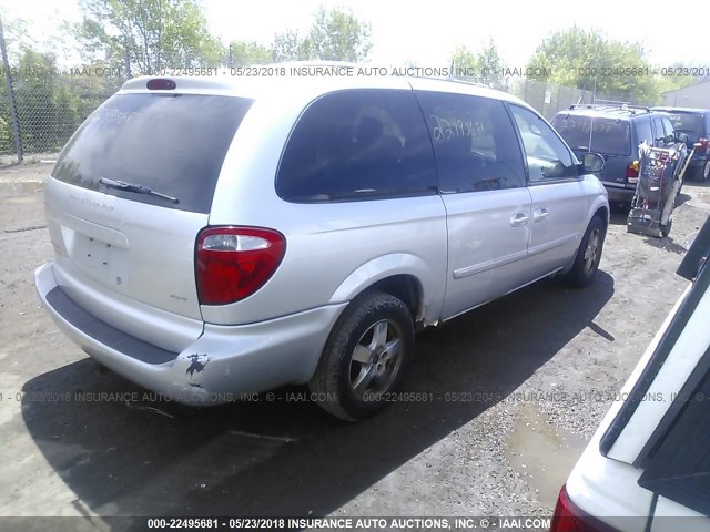 2D4GP44L04R606838 - 2004 DODGE GRAND CARAVAN SXT SILVER photo 4