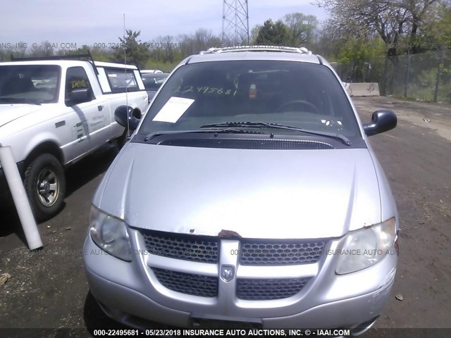 2D4GP44L04R606838 - 2004 DODGE GRAND CARAVAN SXT SILVER photo 6