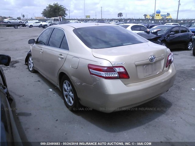 4T1BF3EK3BU224826 - 2011 TOYOTA CAMRY SE/LE/XLE 金色 照片 3