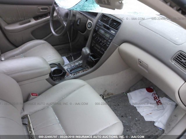 JT8BF22G6V0030784 - 1997 LEXUS ES 300 GOLD photo 5