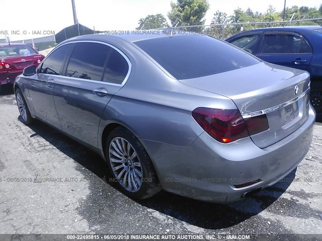 WBAKC8C56CC437376 - 2012 BMW 750 LXI GRAY photo 3