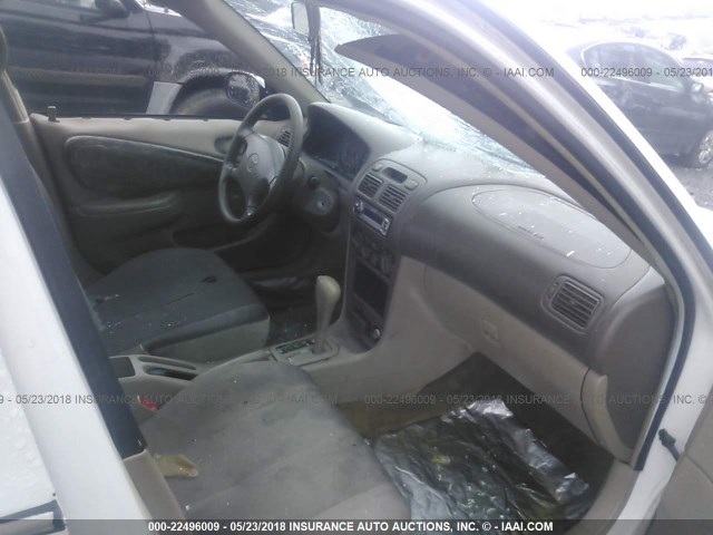 1NXBR12E5YZ365111 - 2000 TOYOTA COROLLA VE/CE/LE 白色 照片 5