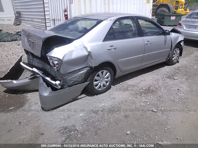 4T1BE32K76U114665 - 2006 TOYOTA CAMRY LE/XLE/SE ვერცხლისფერი ფოტო 4