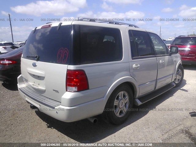 1FMFU19565LA31757 - 2005 FORD EXPEDITION LIMITED WHITE photo 4