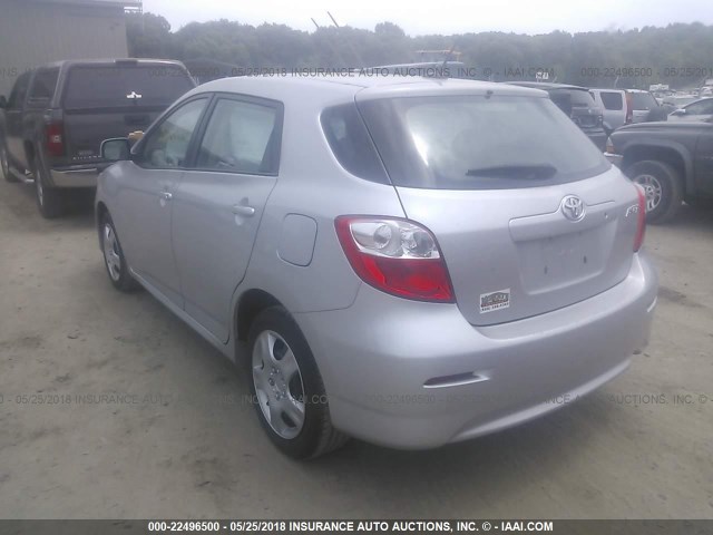 2T1KU4EE6BC542771 - 2011 TOYOTA COROLLA MATRIX  SILVER photo 3