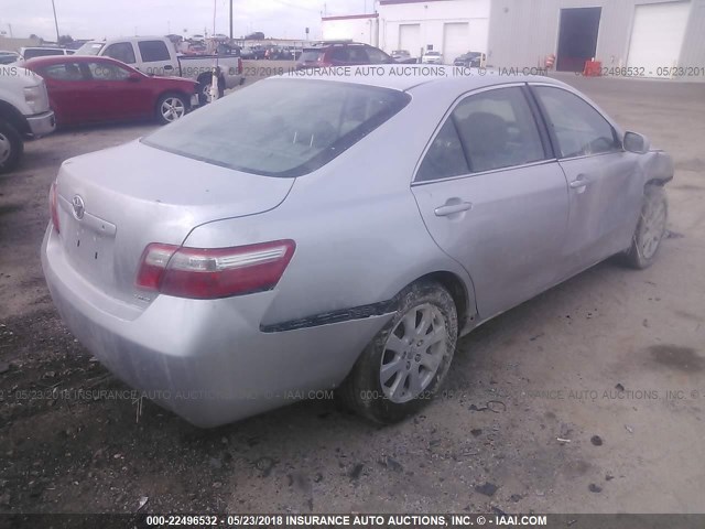 4T4BE46KX9R132829 - 2009 TOYOTA CAMRY SE/LE/XLE SILVER photo 4