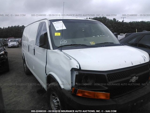 1GCGG25VX71120094 - 2007 CHEVROLET EXPRESS G2500  WHITE photo 6