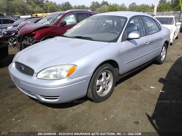 1FAFP53U24A115187 - 2004 FORD TAURUS SE SILVER photo 2