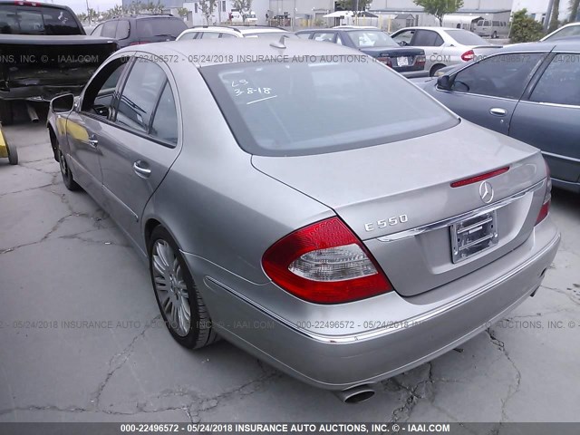 WDBUF72X07A995627 - 2007 MERCEDES-BENZ E 550 GRAY photo 3