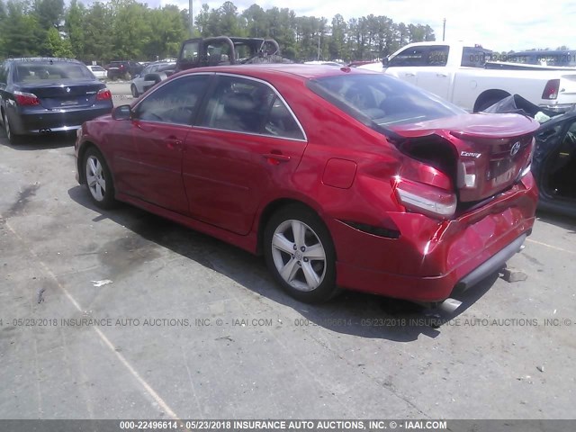 4T1BF3EK1BU662633 - 2011 TOYOTA CAMRY SE/LE/XLE 红色 照片 3