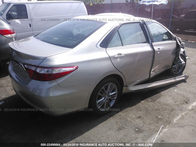 4T1BF1FK9GU567506 - 2016 TOYOTA CAMRY LE/XLE/SE/XSE TAN photo 4