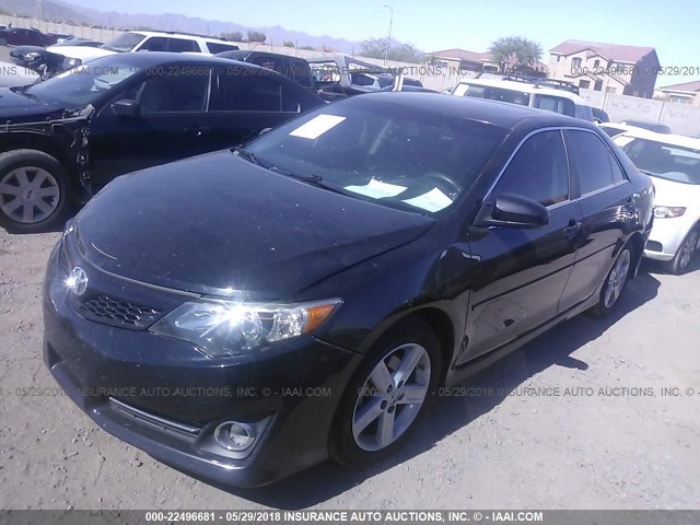 4T1BF1FK3DU294106 - 2013 TOYOTA CAMRY L/SE/LE/XLE 黑色 照片 2