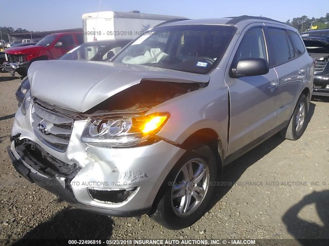 5XYZG3AB8CG096530 - 2012 HYUNDAI SANTA FE GLS SILVER photo 2